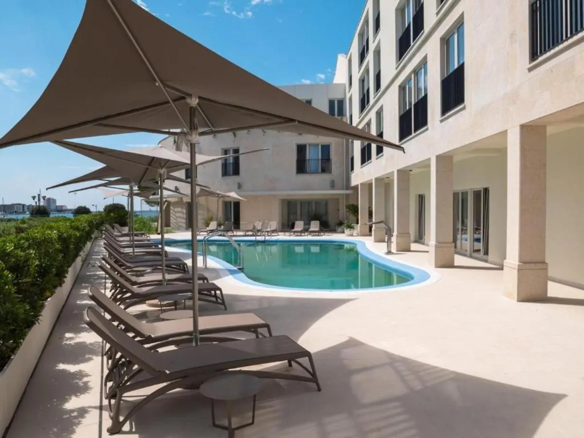 Garden Palace Marjeta Apartment With Free Parking Umag