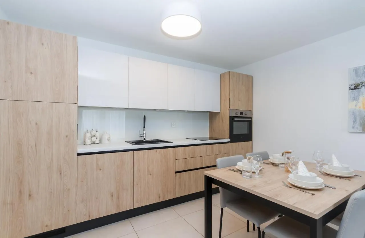 Garden Palace Marjeta Apartment With Free Parking Umag