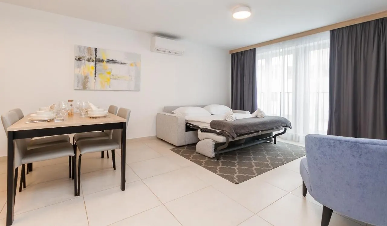 Garden Palace Marjeta Apartment With Free Parking Umag